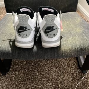 Retro 4 Size 10.5